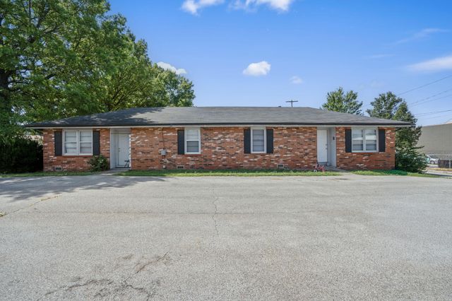 1021 S Lexington Avenue, Springfield, MO 65802