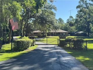10584 N Dawnflower Point, Crystal River, FL 34428
