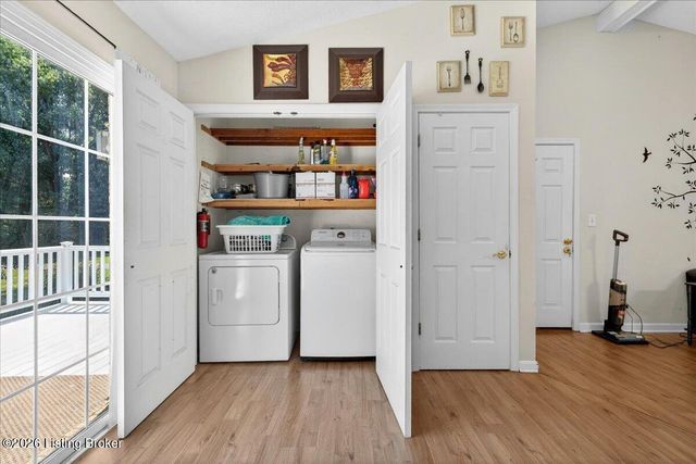 404 Cedarview Dr, Shepherdsville, KY 40165