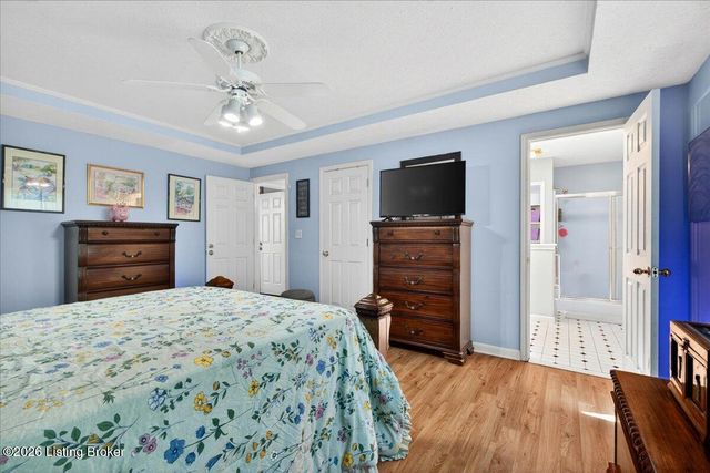 404 Cedarview Dr, Shepherdsville, KY 40165