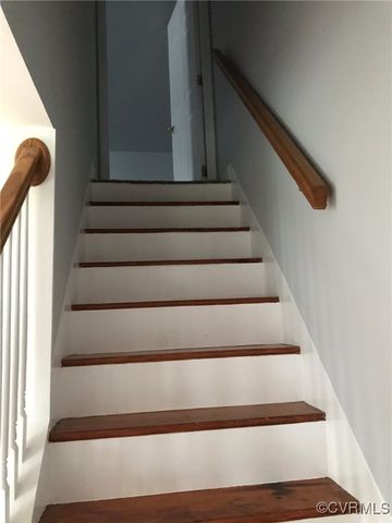 104 Moore Ave, Colonial Heights, VA 23834