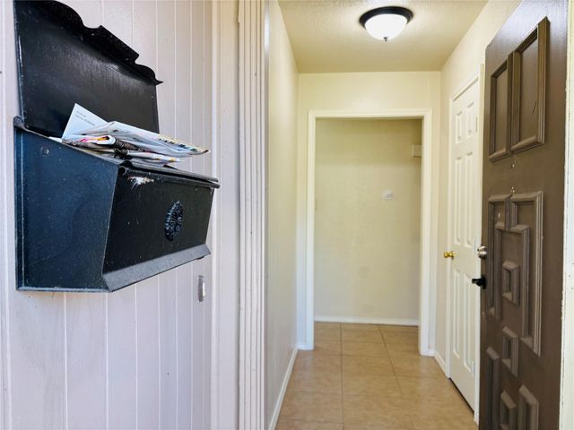 12409 Sharpview Drive 2409, Houston, TX 77072