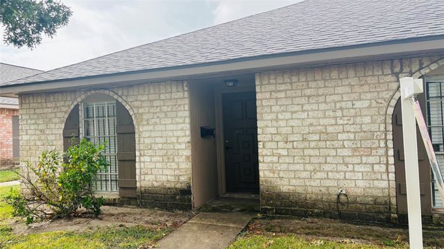 12409 Sharpview Drive 2409, Houston, TX 77072