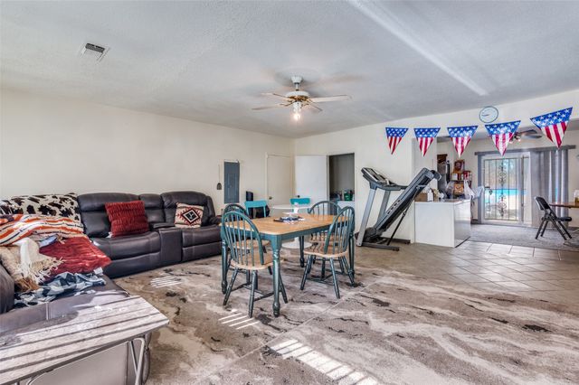 6707 Atha Drive, Dallas, TX 75217