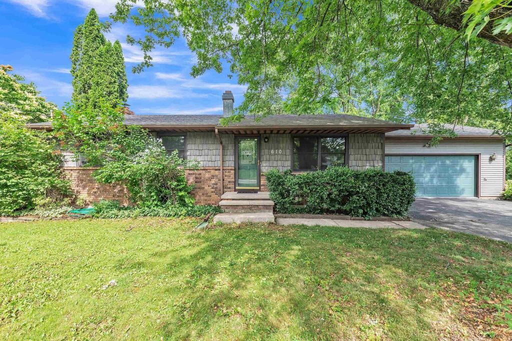 610 S MAYFLOWER DRIVE, Appleton, WI 54914