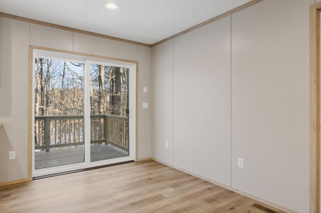 27 Bond Street, Franklin, NH 03235