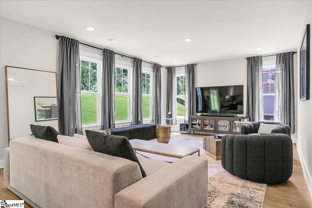 733 Old Magnolia Lane, Woodruff, SC 29388