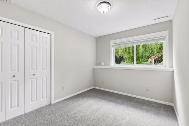 11962 85th Place N, Maple Grove, MN 55369