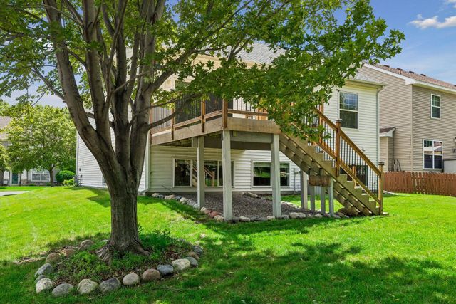 11962 85th Place N, Maple Grove, MN 55369