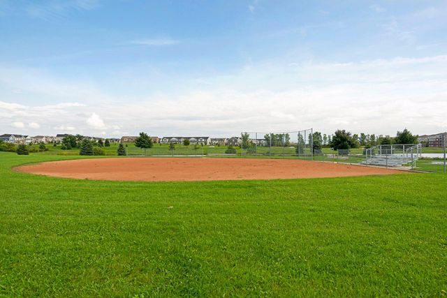 11962 85th Place N, Maple Grove, MN 55369