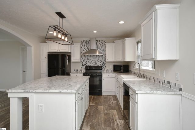 5 Charles Street, Greenville, SC 29611
