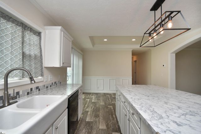 5 Charles Street, Greenville, SC 29611