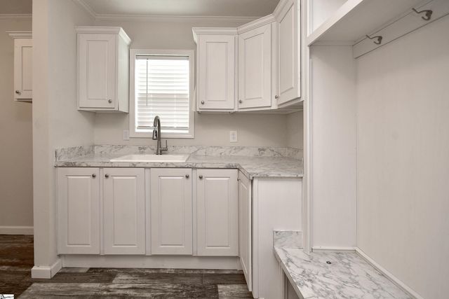 5 Charles Street, Greenville, SC 29611