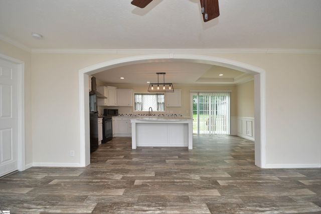 5 Charles Street, Greenville, SC 29611