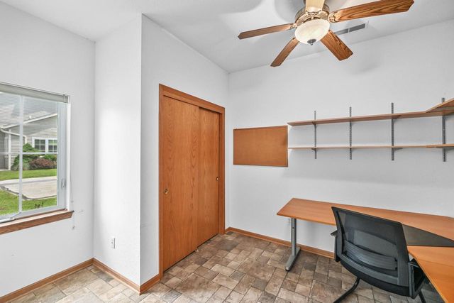 5371 S Butterfield WAY, Greenfield, WI 53221