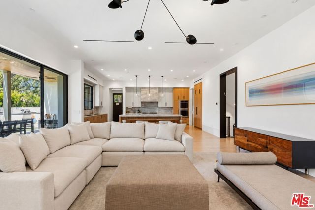 9206 Monte Mar Drive, Los Angeles, CA 90035