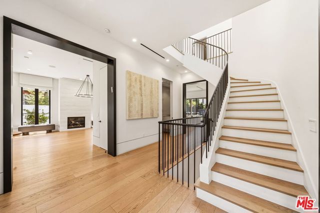 9206 Monte Mar Drive, Los Angeles, CA 90035