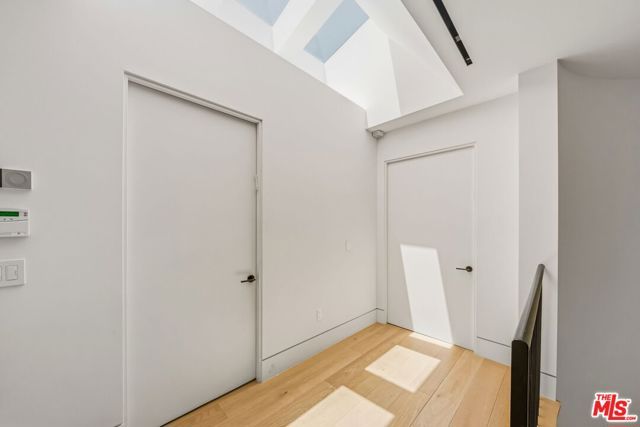 9206 Monte Mar Drive, Los Angeles, CA 90035
