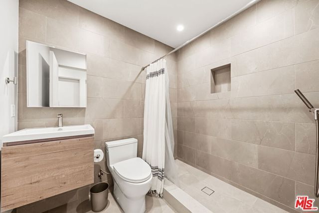 9206 Monte Mar Drive, Los Angeles, CA 90035