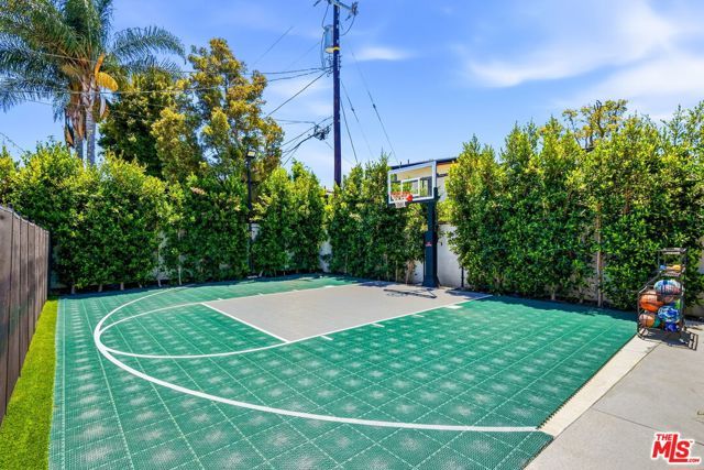9206 Monte Mar Drive, Los Angeles, CA 90035