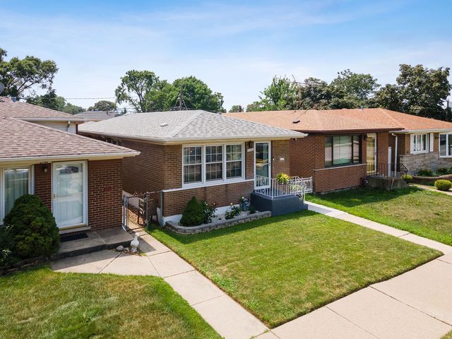 2739 E 127th Street, Chicago, IL 60633