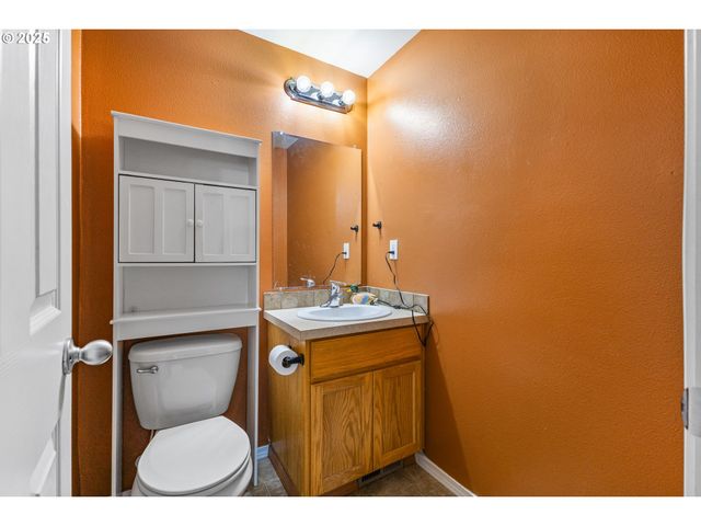 1254 LINDEN Ct, Sweet Home, OR 97386