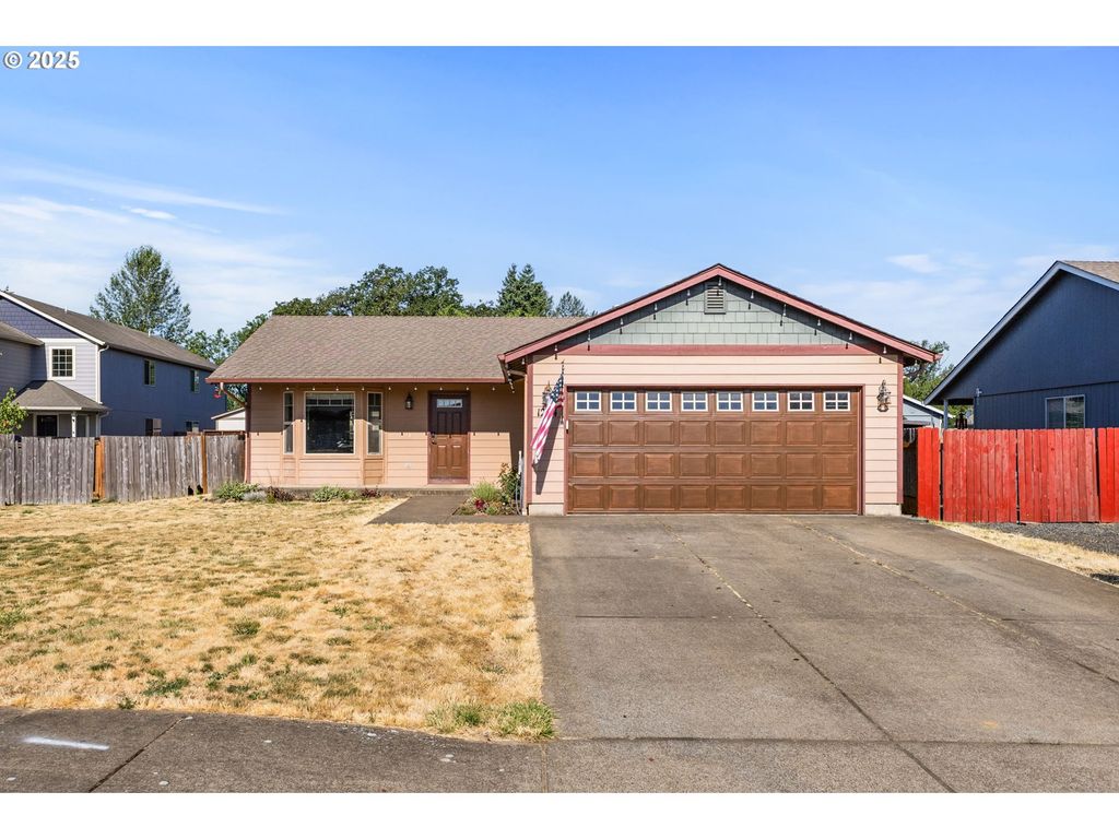1254 LINDEN Ct, Sweet Home, OR 97386