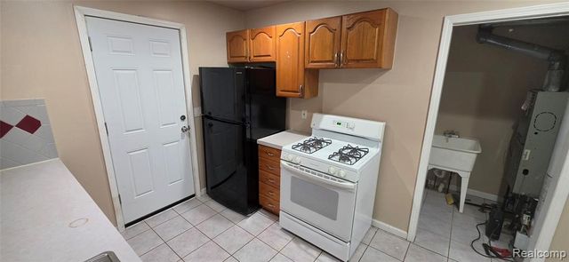 14292 Hendricks Avenue, Warren, MI 48089