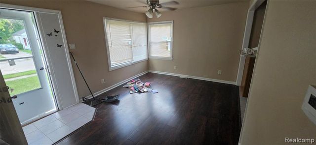 14292 Hendricks Avenue, Warren, MI 48089