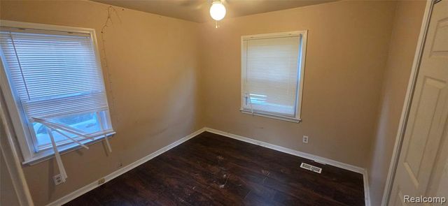 14292 Hendricks Avenue, Warren, MI 48089