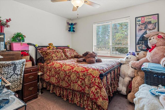 54690 Pinewood Avenue, Bend, OR 97707