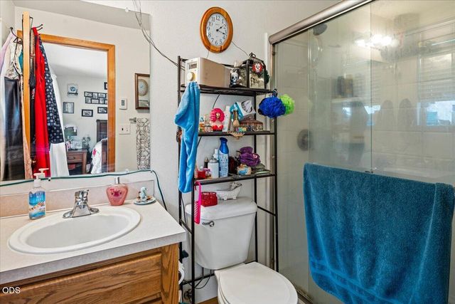 54690 Pinewood Avenue, Bend, OR 97707