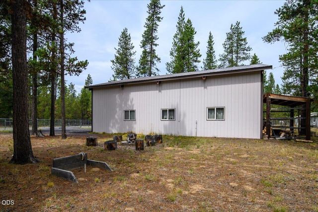 54690 Pinewood Avenue, Bend, OR 97707