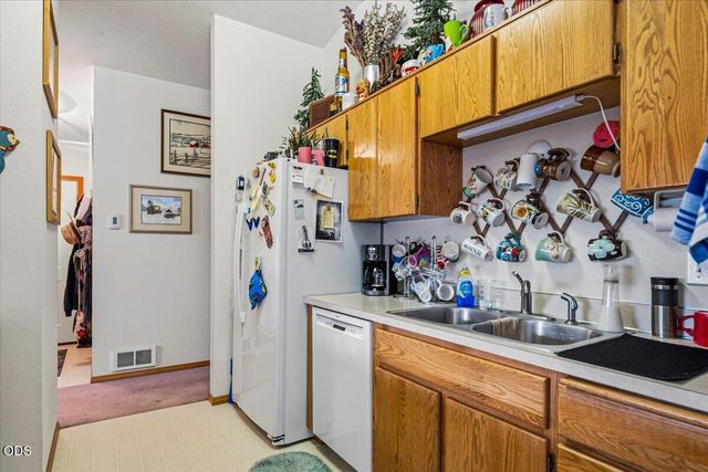 54690 Pinewood Avenue, Bend, OR 97707