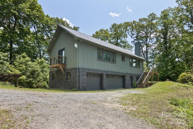 126 and 111 Visionview Way, Black Mountain, NC 28711