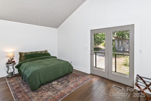 126 and 111 Visionview Way, Black Mountain, NC 28711