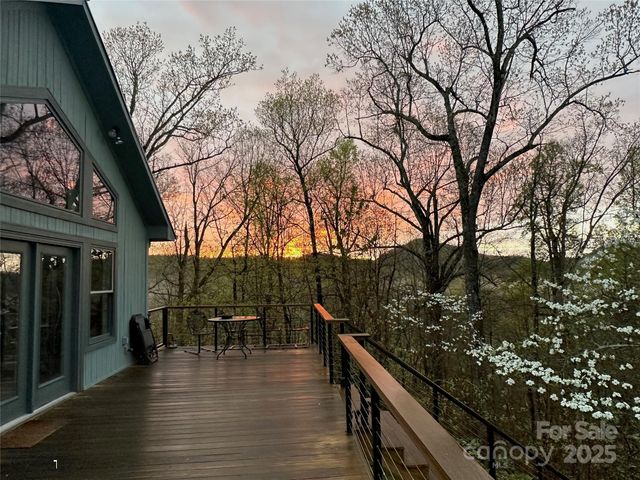 126 and 111 Visionview Way, Black Mountain, NC 28711