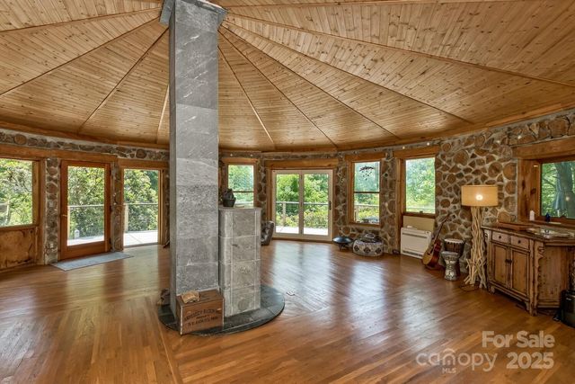 126 and 111 Visionview Way, Black Mountain, NC 28711