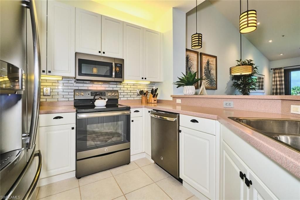 15256 Riverbend BLVD 202, NORTH FORT MYERS, FL 33917 — photo 5