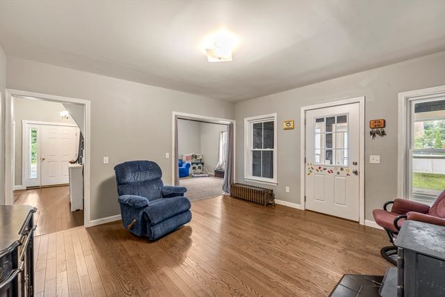 1255 Main St, Warren, MA 01083