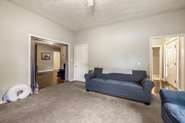 1255 Main St, Warren, MA 01083