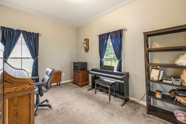1255 Main St, Warren, MA 01083