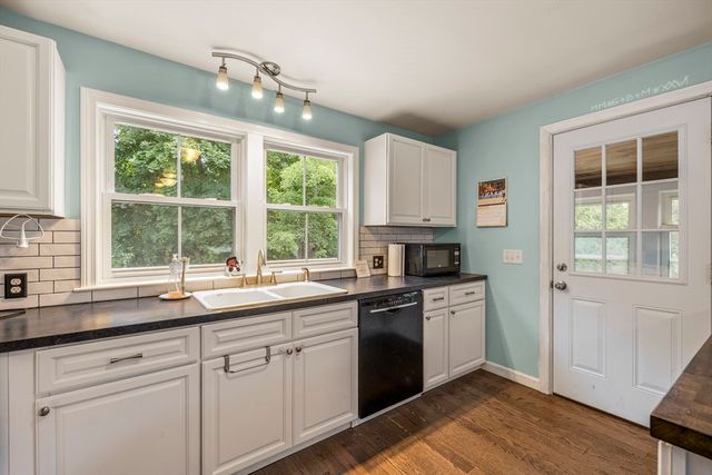 1255 Main St, Warren, MA 01083