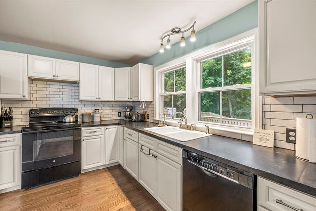 1255 Main St, Warren, MA 01083