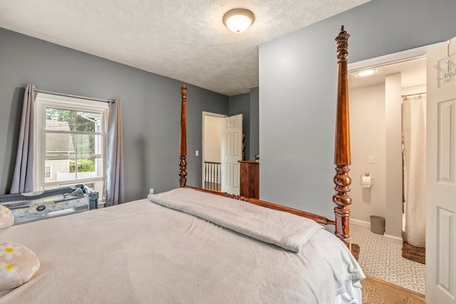 1255 Main St, Warren, MA 01083