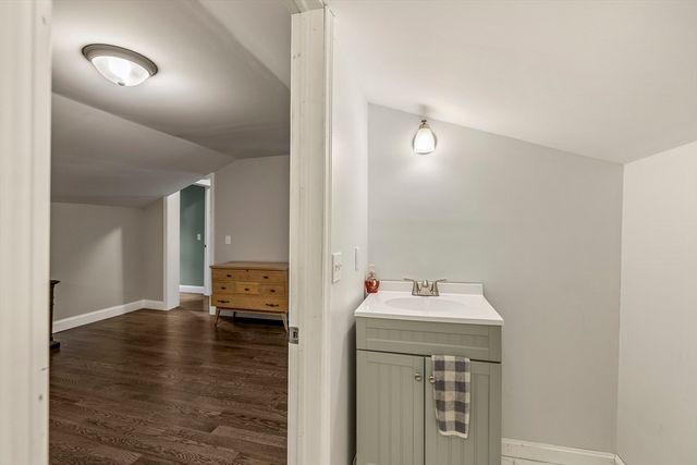 1255 Main St, Warren, MA 01083