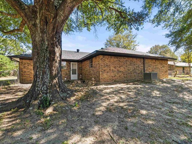 1593 Phillips Springs Rd., Gladewater, TX 75647