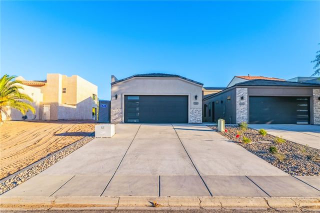 1306 Lause Road, Bullhead City, AZ 86442