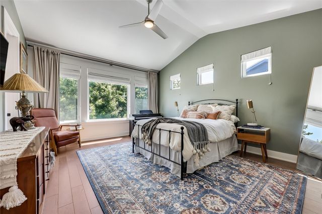 2111 Greenwood Ave A, Austin, TX 78723