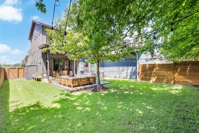 2111 Greenwood Ave A, Austin, TX 78723